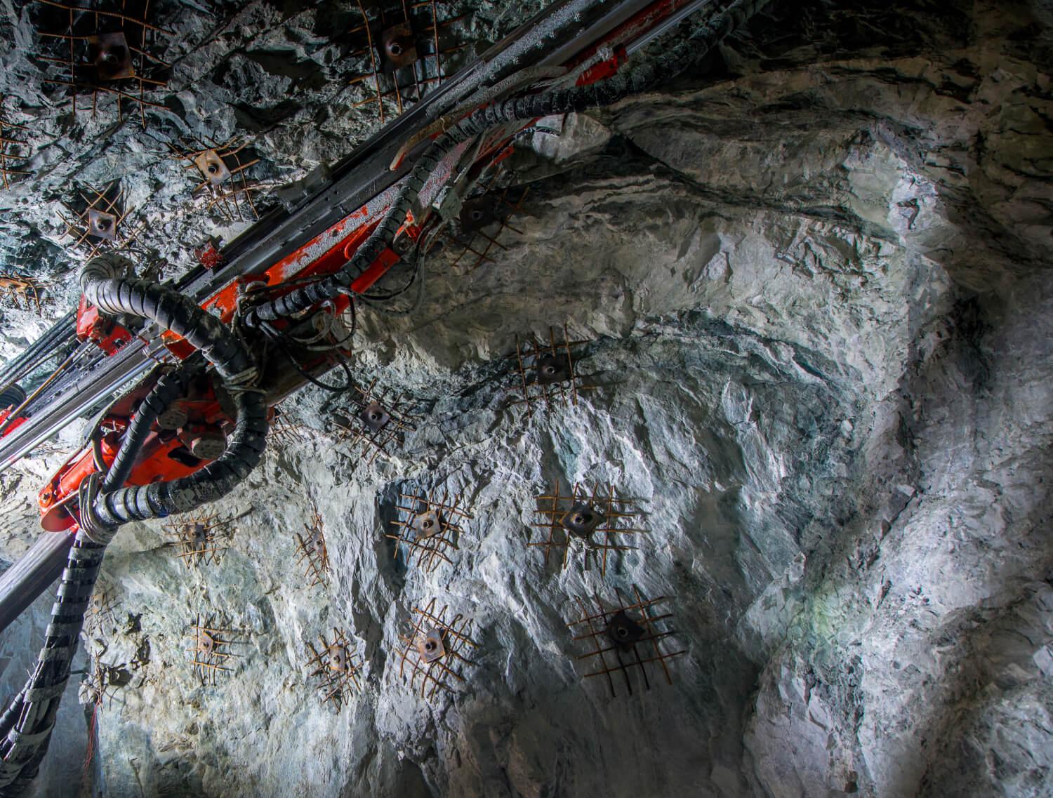 Underground Mine Wall and Machinery