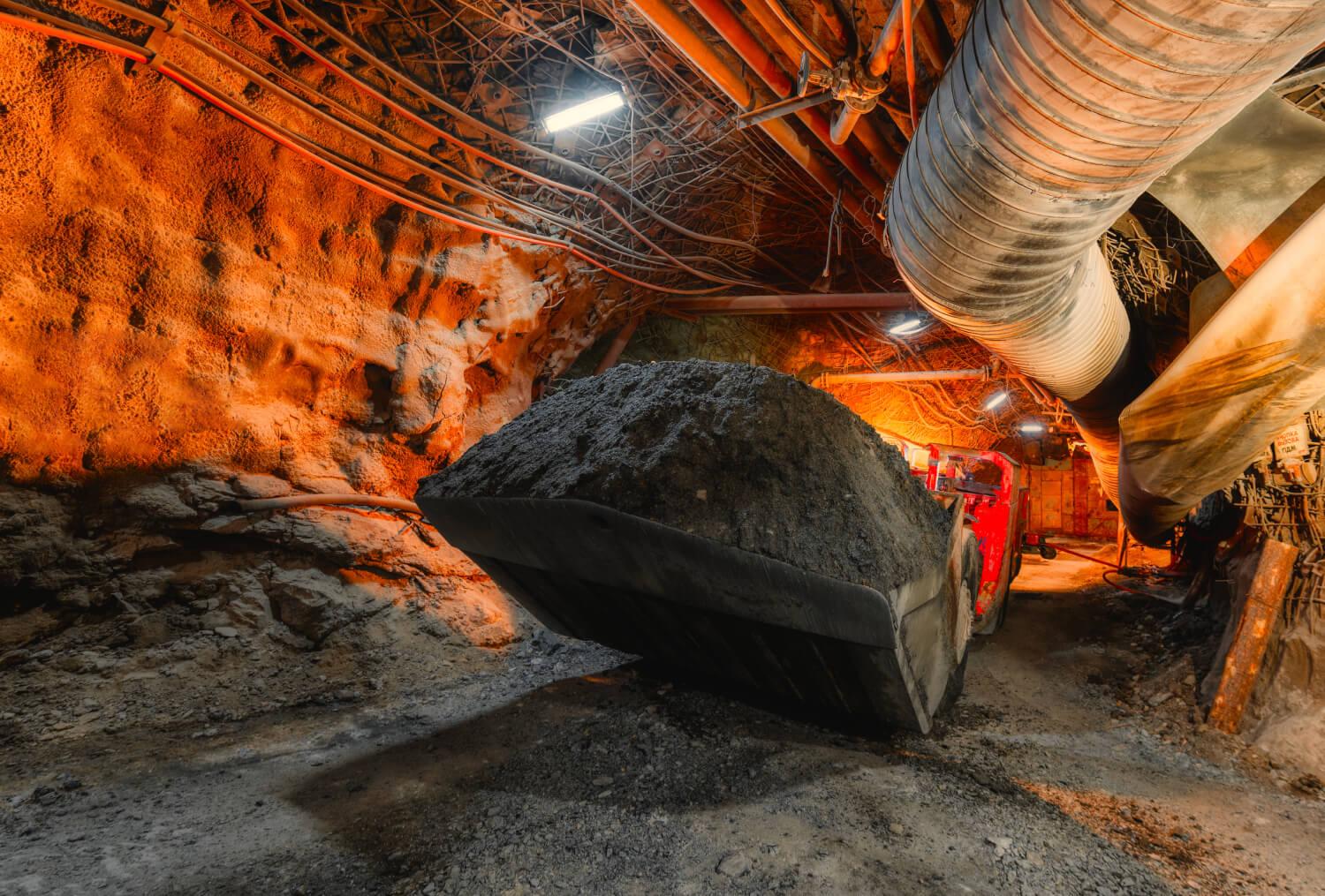 Underground Mine & Machinery